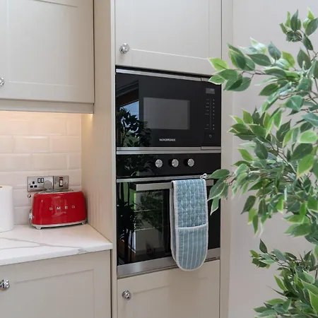 Debbie's At Tullig House & Farm * Killarney